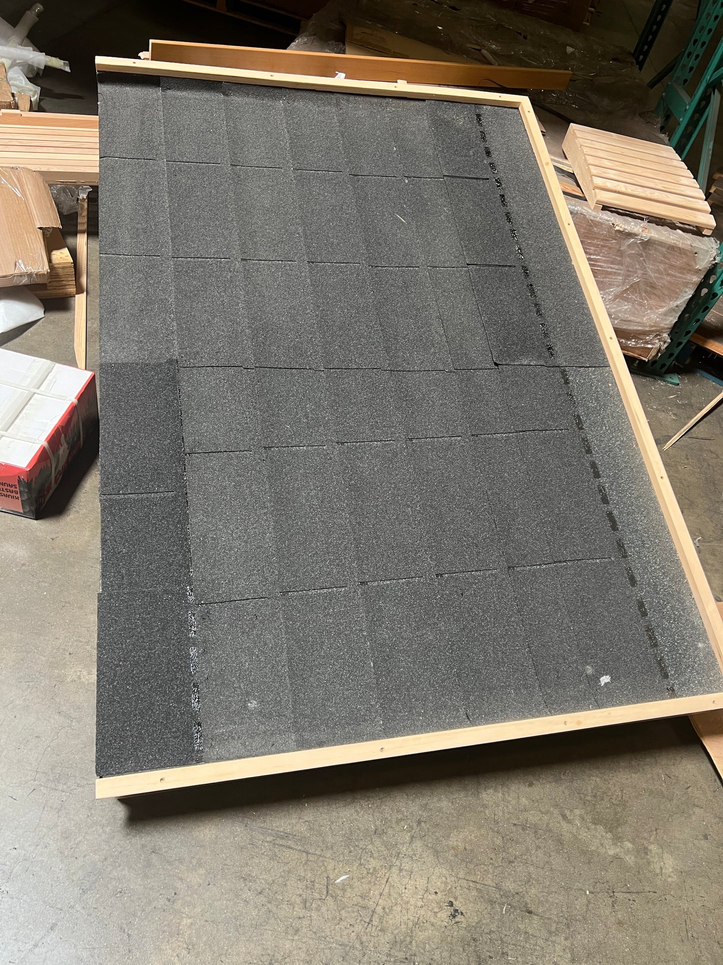 Outdoor Corner Steam Sauna for 2-4 Person – Discounted Left‑Door Model with Minor Cosmetic Defects, Canadian Hemlock, 6KW ETL Heater, Modern Sauna Box with Waterproof Asphalt Tiles, 220V (0‑195℉)